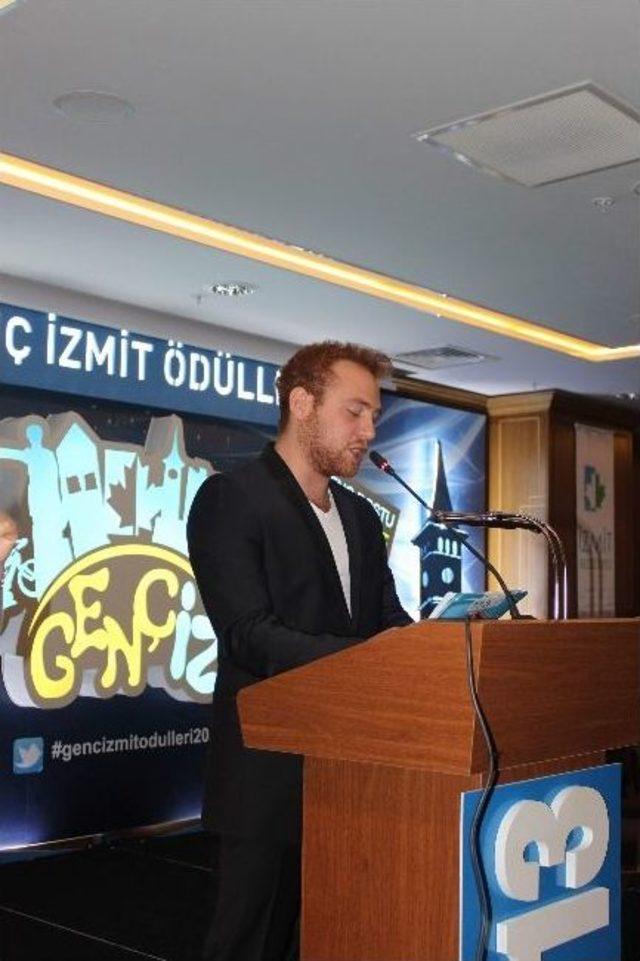  gen&ccedil; İzmit &Ouml;d&uuml;lleri  Sahiplerini Buldu 3