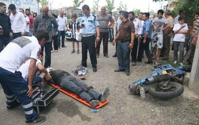 Çorlu’da Motosiklet Kazası: 3 Yaralı 1