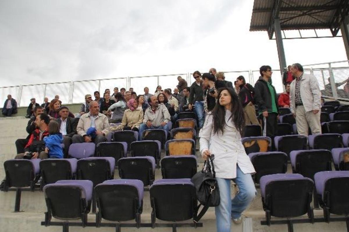 Sempozyuma Gelen &Ouml;ğretim &Uuml;yeleri Cirit İzledi