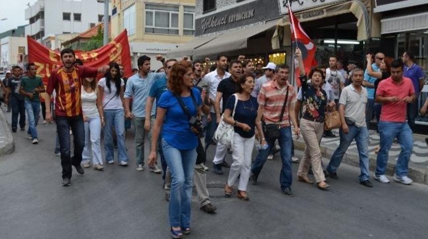 S&ouml;ke&rsquo;de Y&uuml;zlerce İnsan Sokağa D&ouml;k&uuml;ld&uuml;