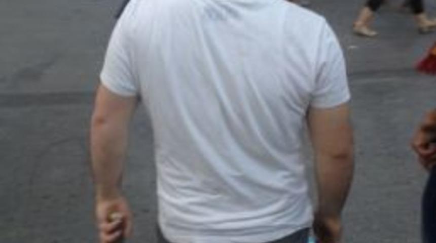 İzmir&rsquo;de &lsquo;gezi Parkı&rsquo; Olayları: Eylemci Grup Polisle &Ccedil;atıştı