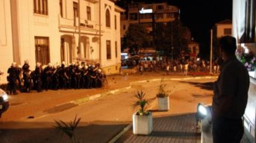 Bursa'daki Eylemciler Polis Tarafından Dağıtıldı