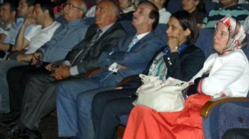 Yıldırım Belediyesinde Erguvan Şenliği