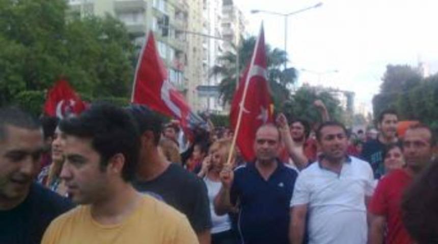 Halk meydanda,Tayyip nerede ?