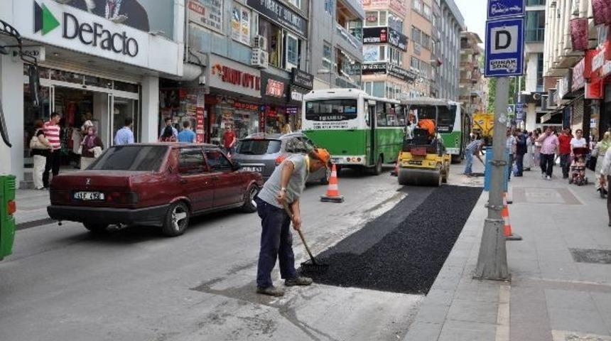 Şehirdeki Yollar Elden Ge&ccedil;iyor