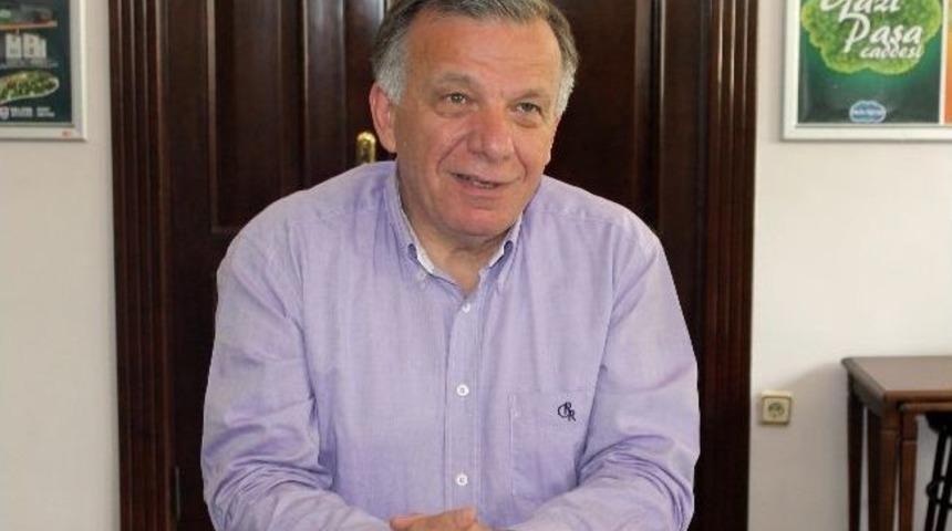 Yalovalı Futbol Efsanesi Tuğrul Şener &Ouml;l&uuml;ms&uuml;zleşiyor