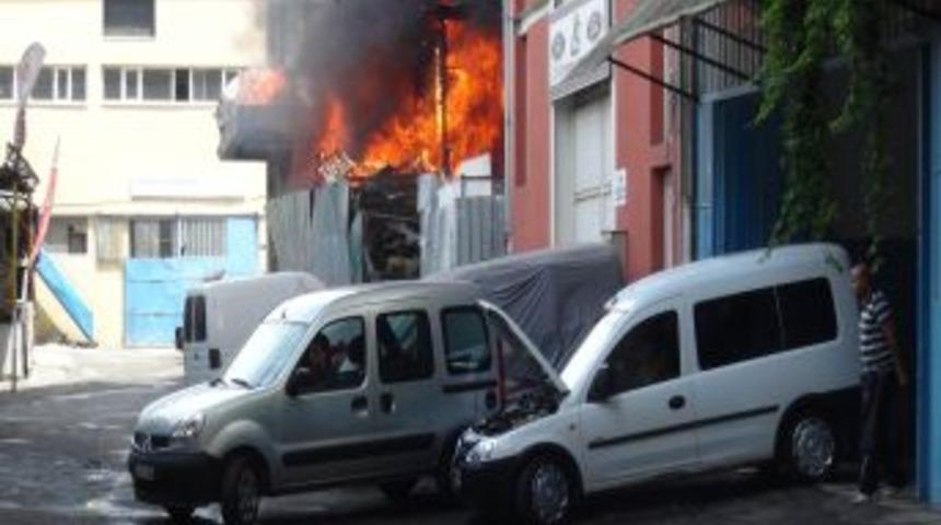 Saniyede Korkutan Yangın