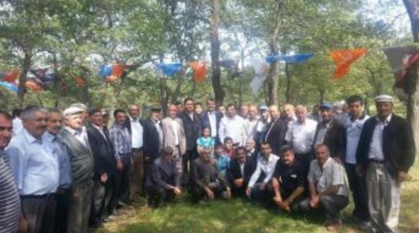 Ak Parti Danışma Ve İlçeler İstişare Toplantısını Akçakent’te Gerçekleştirdi