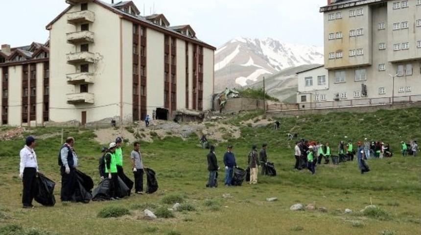 Temiz Bir Erciyes İ&ccedil;in El Ele