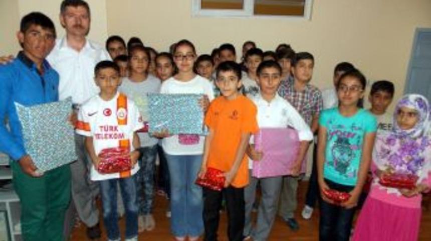 EHİDER Okuma Salonları, Başarılı &Ouml;ğrencileri &Ouml;d&uuml;llendirdi