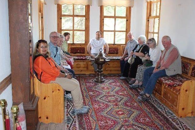 Kastamonu’nun Yöresel Halıları Görücüye Çıktı