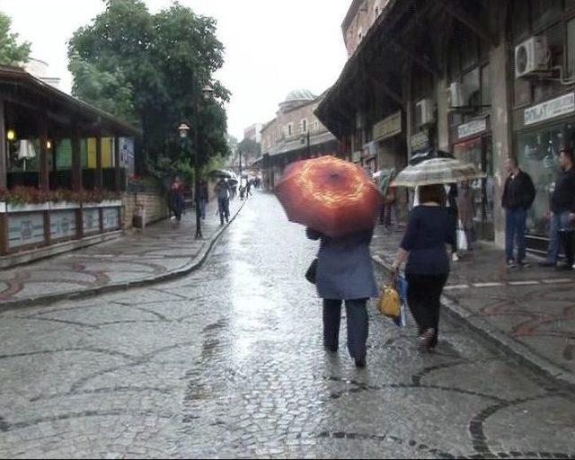 Edirne'de Sağanak Yağış Devam Ediyor