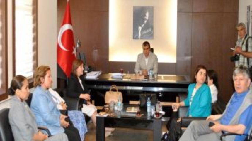 Kadın Erkek Fırsat Eşitliği Komisyonu &Uuml;yeleri Midyat'ta