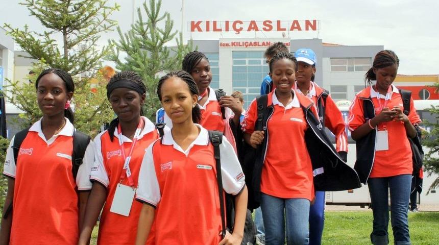 Kılı&ccedil;aslan, D&uuml;nyanın B&uuml;t&uuml;n Renklerini Ağırladı