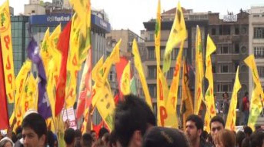 Taksim&rsquo;de Apo Kavgası