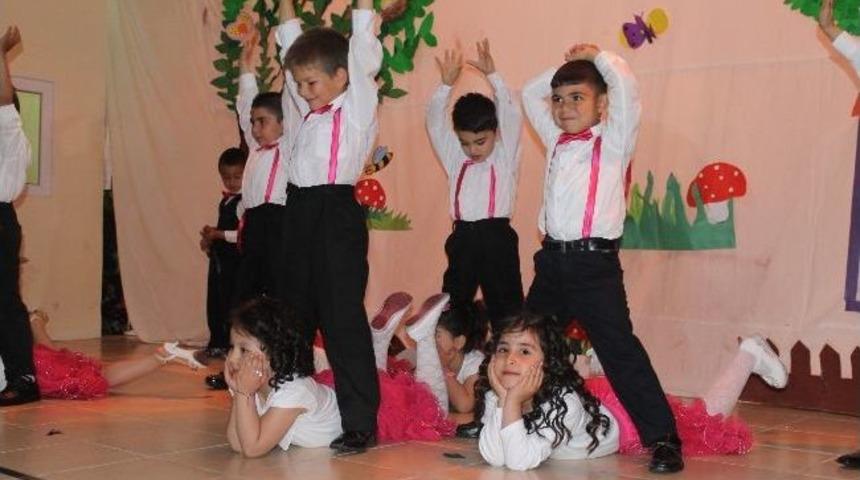 Akdağmadeni'nde Ana Sınıfı &Ouml;ğrencilerinden Yıl Sonu G&ouml;sterisi