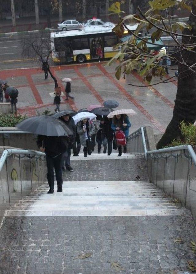 Bursa’da Yağmur