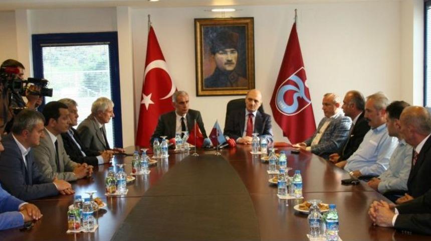 Bakan Bayraktar, Trabzonspor'un Yeni Y&ouml;netimine Başarılar Diledi