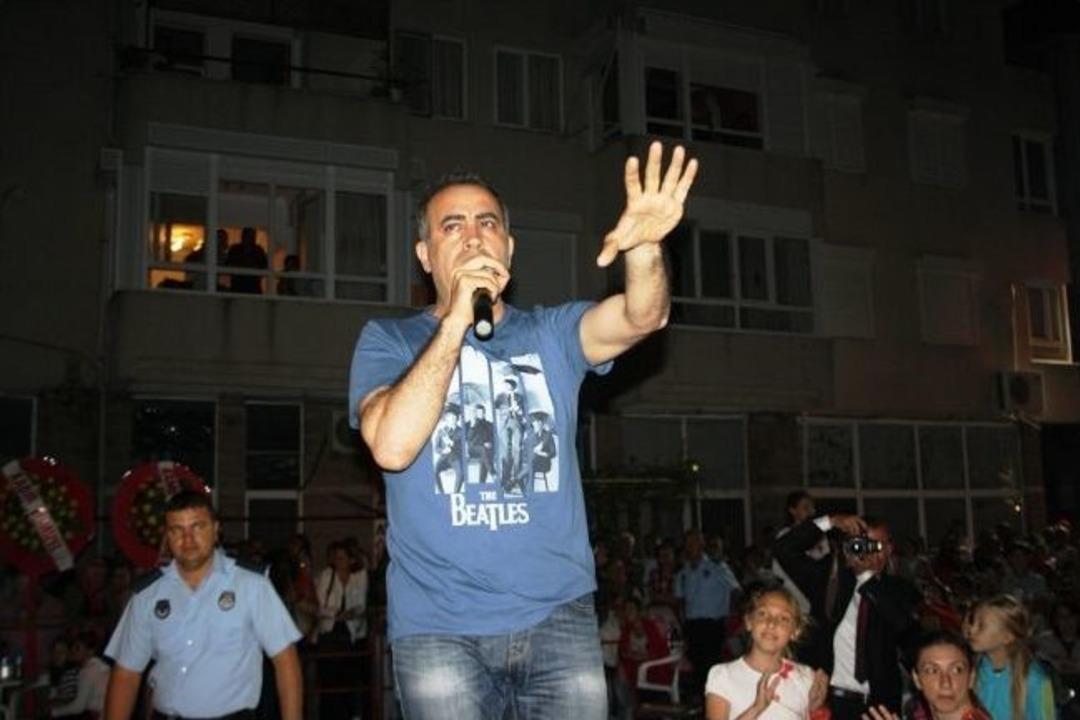 Haluk Levent: &ldquo;se&ccedil;imle Gelen Se&ccedil;imle Gitmeli&rdquo;