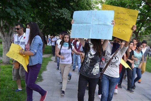 Kayseri’de ‘gezi Parkı’ Eylemi