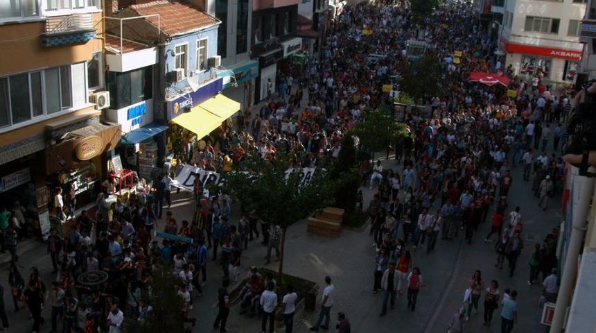 K&uuml;tahya'da Protestocu Gruba, Polisten M&uuml;dahale