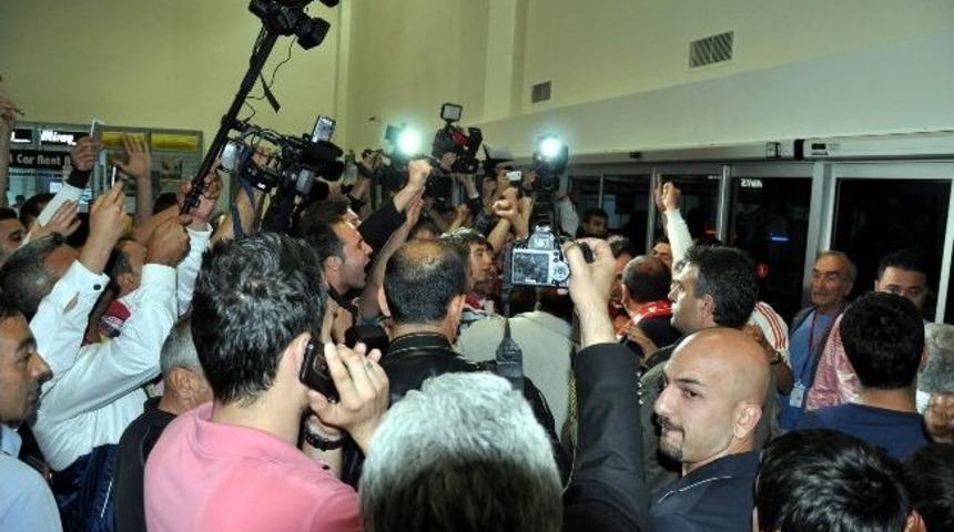 Roberto Carlos'a, Sivas&rsquo;ta Coşkulu Karşılama