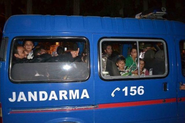 Kaderlerine Terk Edilen Ka&ccedil;aklar Acıkınca &Ccedil;evrede Yardım Aradı 1