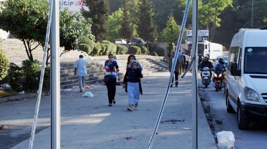 İşyerine Gitmeye &Ccedil;alışan Vatandaşlar Zor Anlar Yaşadı