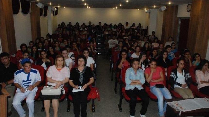 Torbalı&rsquo;da &ldquo;ekmeğine Sahip &Ccedil;ık&rdquo; Semineri