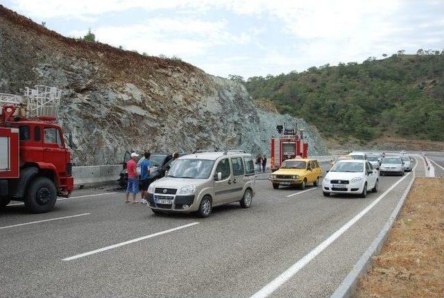 Lüks Jeep Yol Ortasında Alev Aldı 2