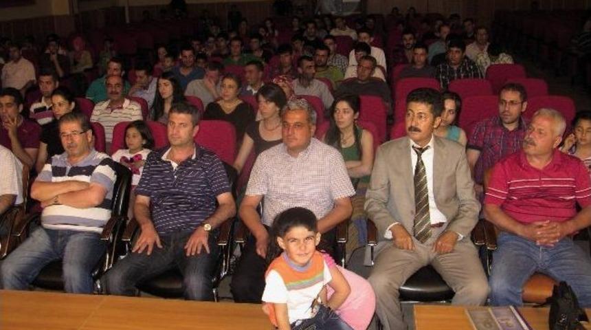 Araban&rsquo;da &ldquo;tersine D&uuml;nya&rsquo;&rsquo; Tiyatro Oyunu Sahnelendi