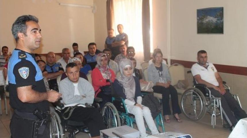 Engelliler Emniyet M&uuml;d&uuml;rl&uuml;ğ&uuml;nce Urfa'ya Geziye G&ouml;nderildi