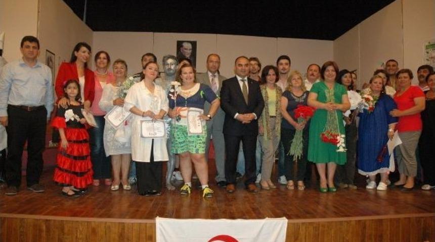 "deli Bayramı" Oyunu Urla&rsquo;da Sahnelendi