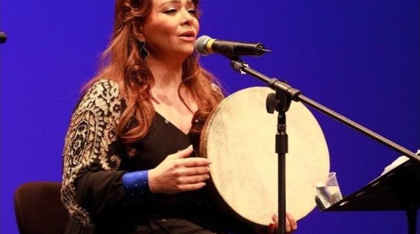 &Uuml;nl&uuml; Azeri Sanat&ccedil;ı Teymurova Samsunlu Sanatseverlerle Buluştu