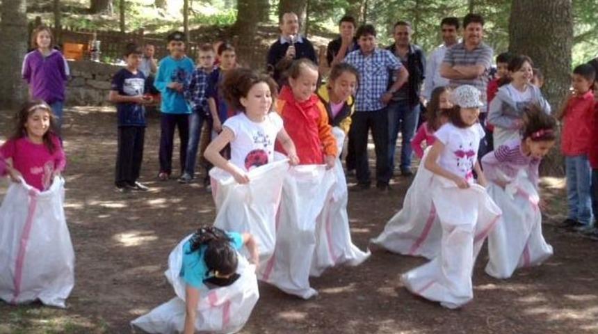 Simav &Ouml;zel Bahar Koleji Bahar Şenliği D&uuml;zenledi