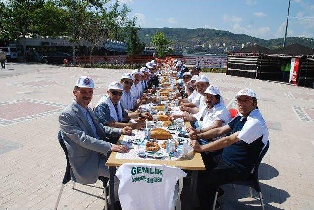 En Uzun Kahvaltı Masasında Gemlik Zeytini Keyfi 2