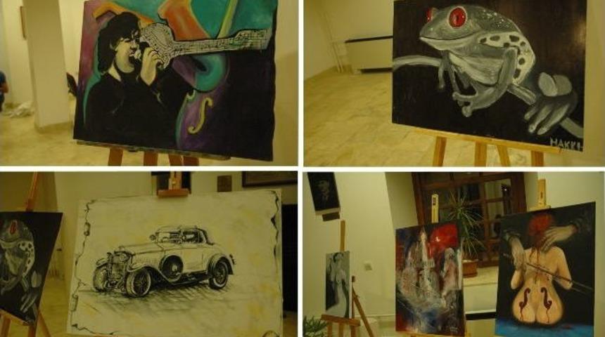 Urla&rsquo;da Karma Resim Sergisi A&ccedil;ıldı