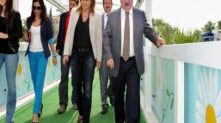 Antalya&rsquo;daki Eski &Uuml;st Ge&ccedil;itler Onarılıyor