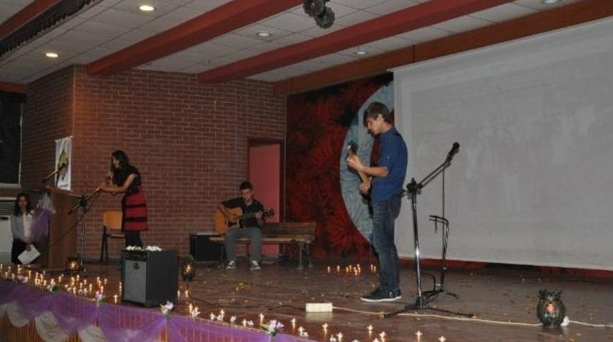 Silopi Atat&uuml;rk Anadolu Lisesinde Şiir Ve M&uuml;zik Dinletisi Programı