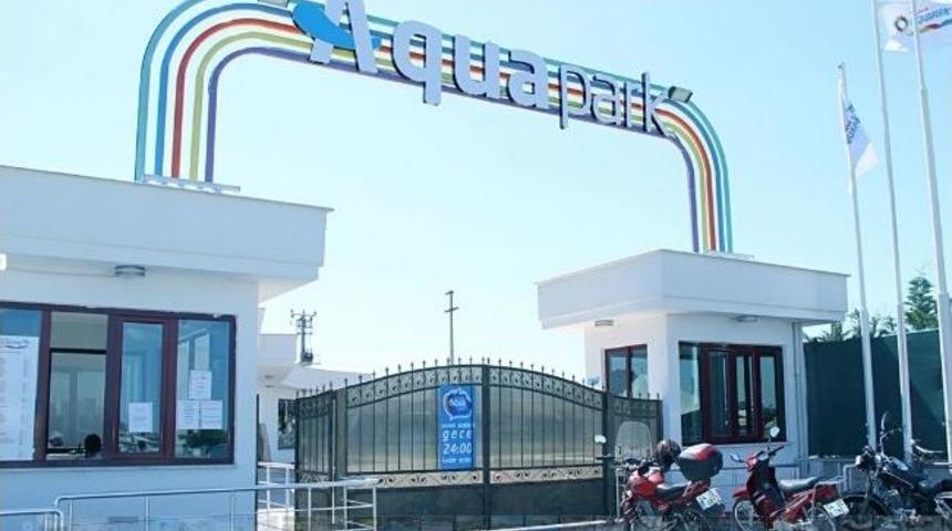 Bayanların Aquapark Keyfi