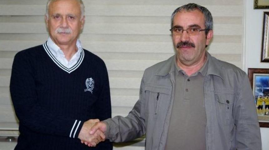 Bayburt Grup &Ouml;zel İdarespor, B&uuml;lent Topuzoğlu İle Anlaştı