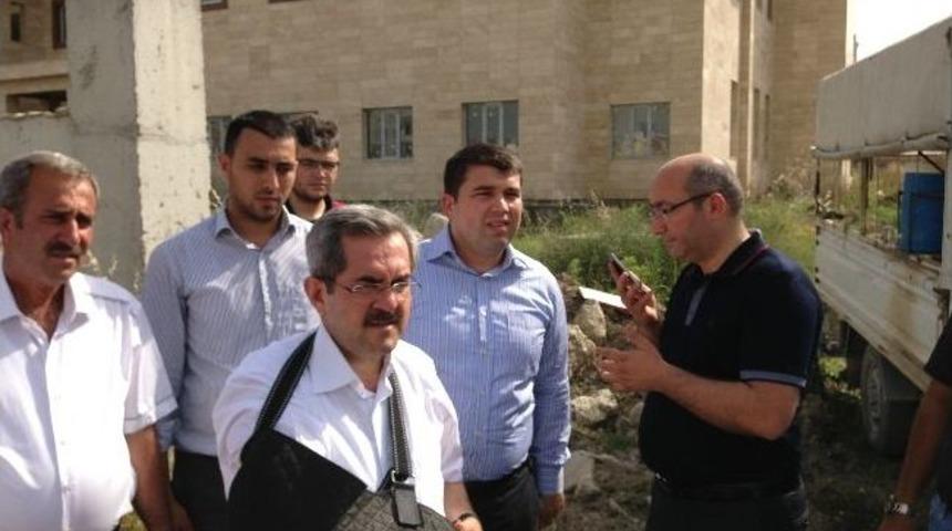 &Uuml;n&uuml;var Ceyhan&rsquo;da Hastane Ve K&uuml;lt&uuml;r Merkezi İnşaatlarını İnceledi