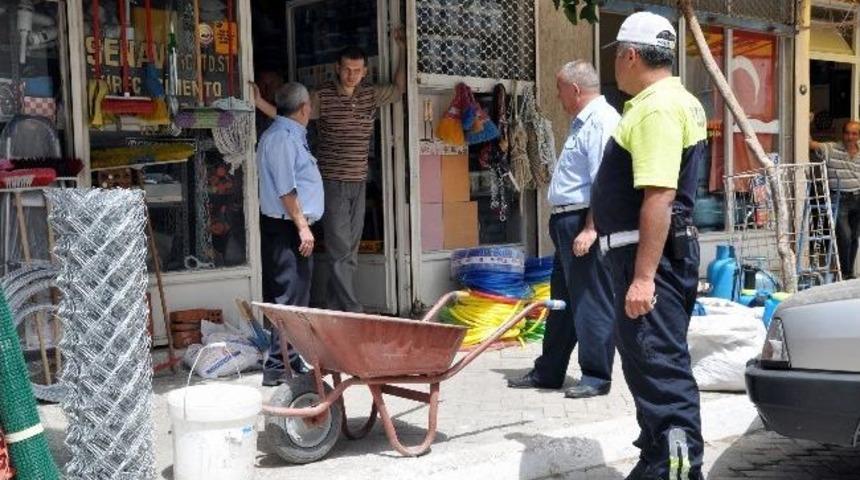 Kaldırımda Y&uuml;r&uuml;yen Vatandaş Rahat Bir Nefes Alacak