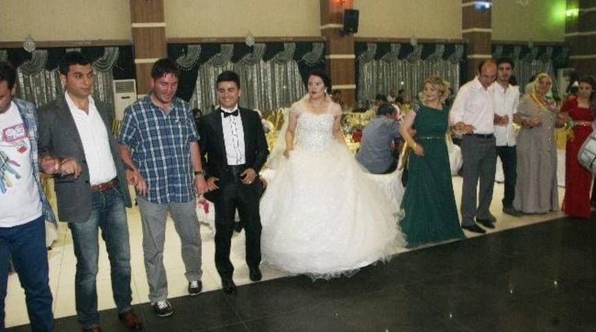 &Ouml;ğretmenlerin Mutlu G&uuml;n&uuml;