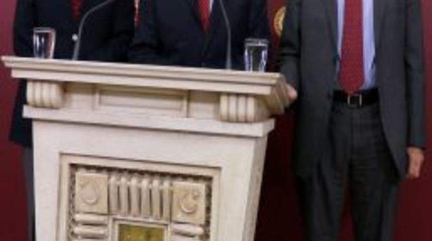 CHP'li Loğoğlu: Bu Uyanış, G&ouml;n&uuml;l Ve Zihinlerin Uyanışıdır