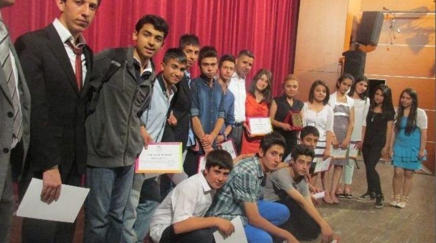 Mahmut &Ccedil;alık Anadolui Lisesi İlk Kez Yıl Sonu Etkinliği D&uuml;zenledi