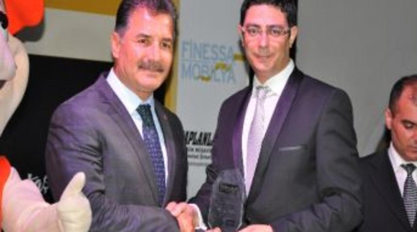 Başkan Tuna Yılın Yerel Y&ouml;neticisi Se&ccedil;ildi