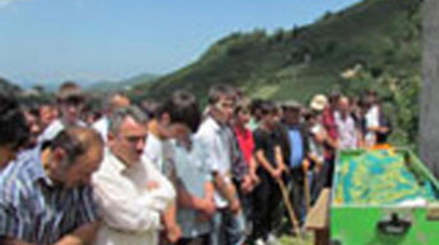 Irmakta boğulan liseli toprağa verildi