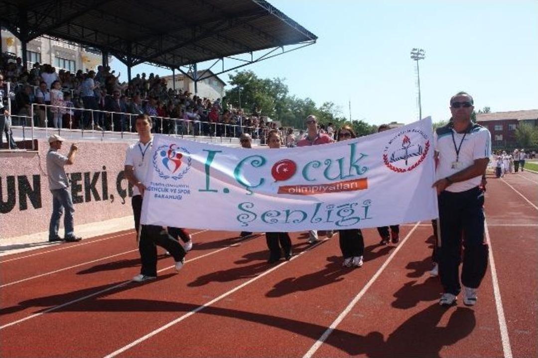 1&rsquo;inci &Ccedil;ocuk Olimpiyatları T&ouml;renle Son Buldu