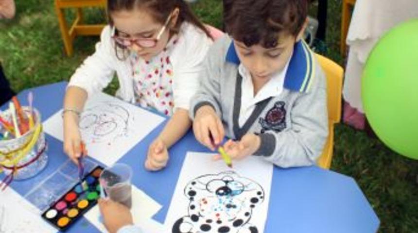 &Ccedil;ocuk Şenliği Renkli G&ouml;r&uuml;nt&uuml;lere Sahne Oldu